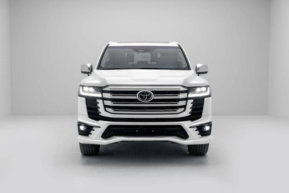 2026 Toyota Land Cruiser VXR thumbnail 3