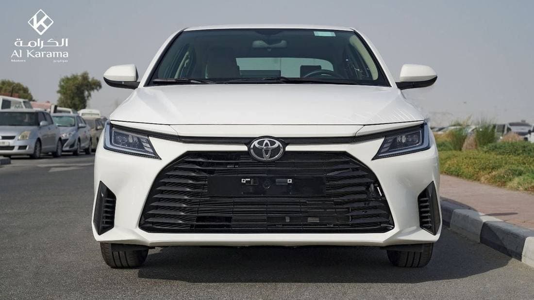 2026 Toyota Yaris E thumbnail 2