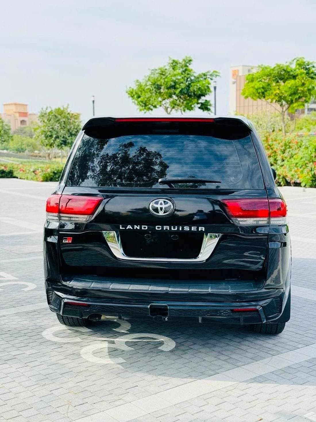 2019 Toyota Land Cruiser GXR thumbnail 5