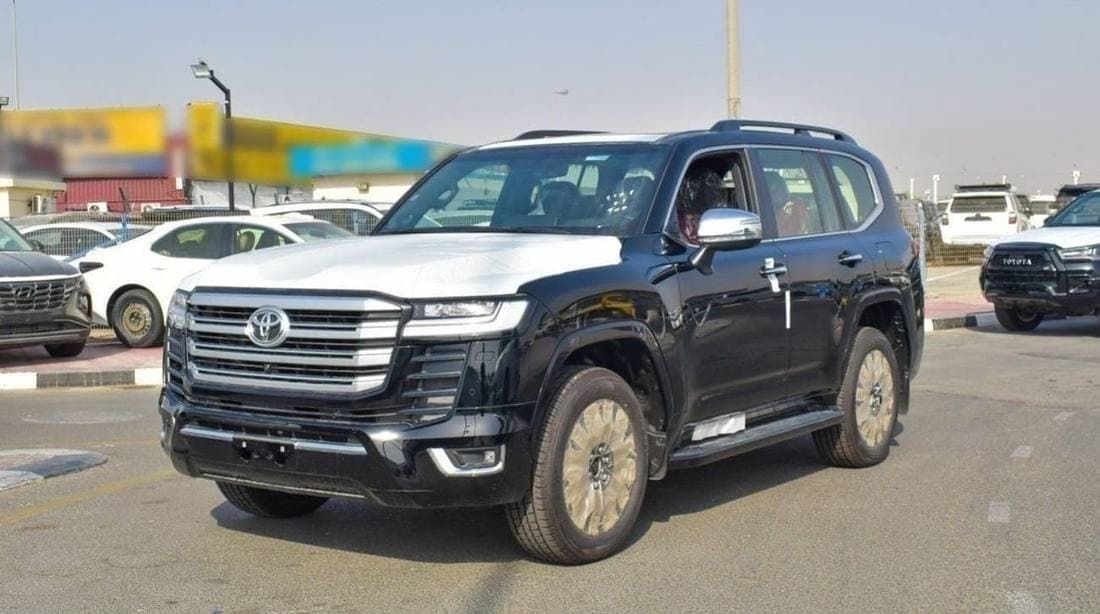 2025 Toyota Land Cruiser VXR thumbnail 2