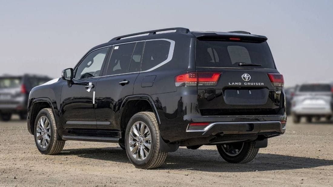 2025 Toyota Land Cruiser VXR thumbnail 7