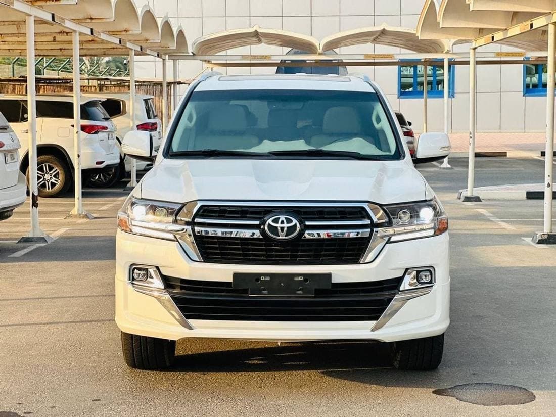 2019 Toyota Land Cruiser GXR thumbnail 5