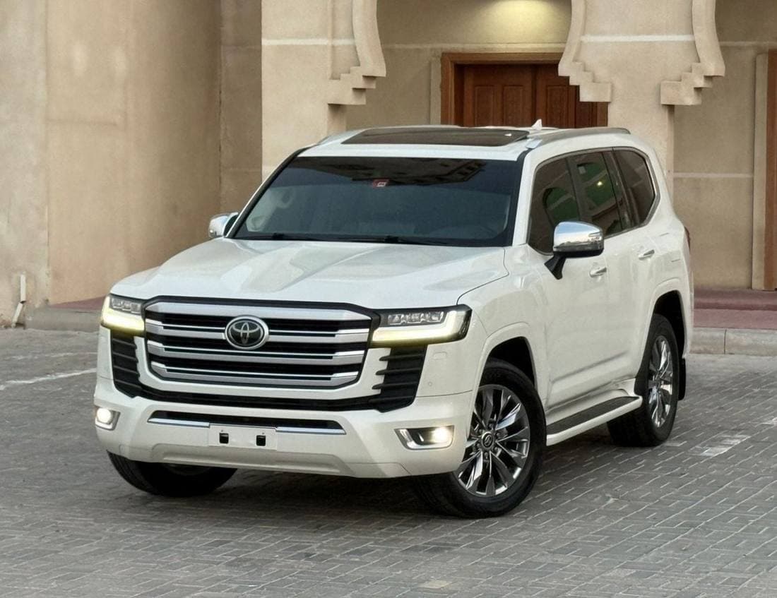2022 Toyota Land Cruiser VXR thumbnail 2