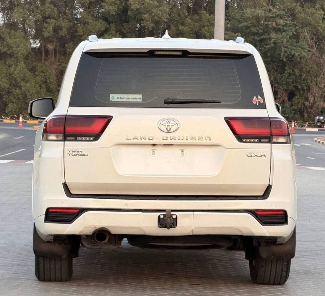 2022 Toyota Land Cruiser GXR thumbnail 5