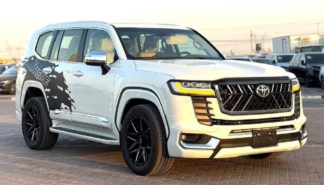 2022 Toyota Land Cruiser GXR thumbnail 5