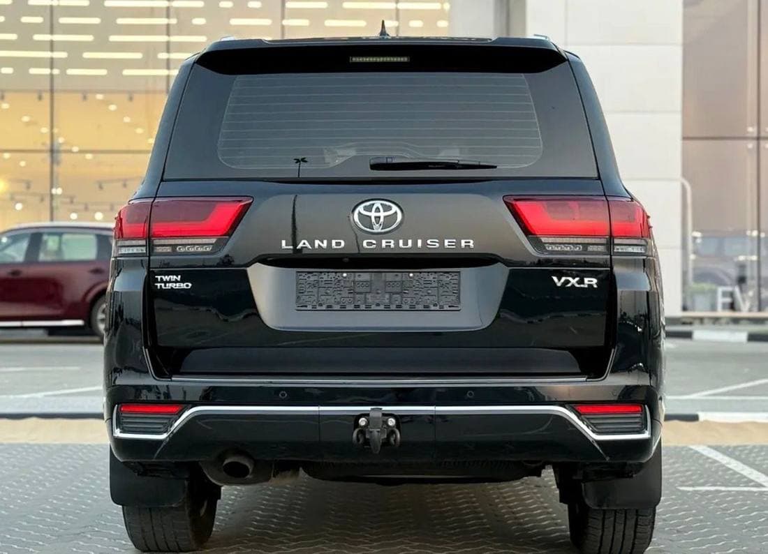 2022 Toyota Land Cruiser VXR thumbnail 5
