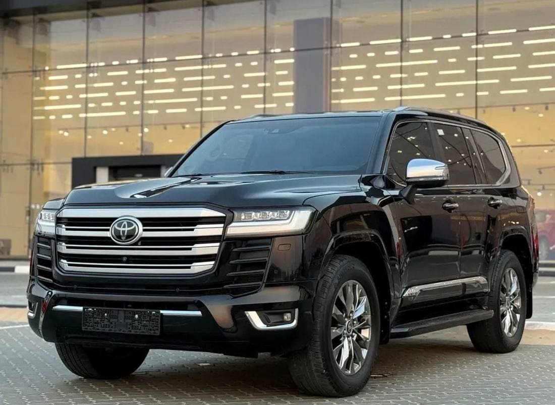 2022 Toyota Land Cruiser VXR thumbnail 2