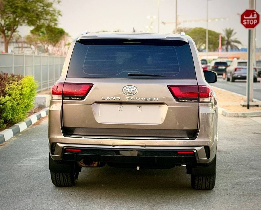 2022 Toyota Land Cruiser GXR thumbnail 4