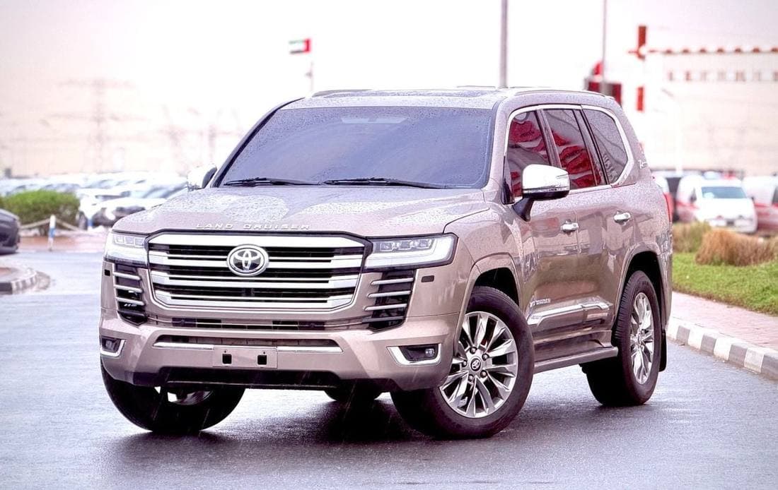 2017 Toyota Land Cruiser thumbnail 2