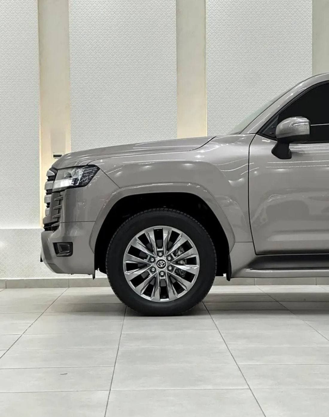 2022 Toyota Land Cruiser GXR thumbnail 7