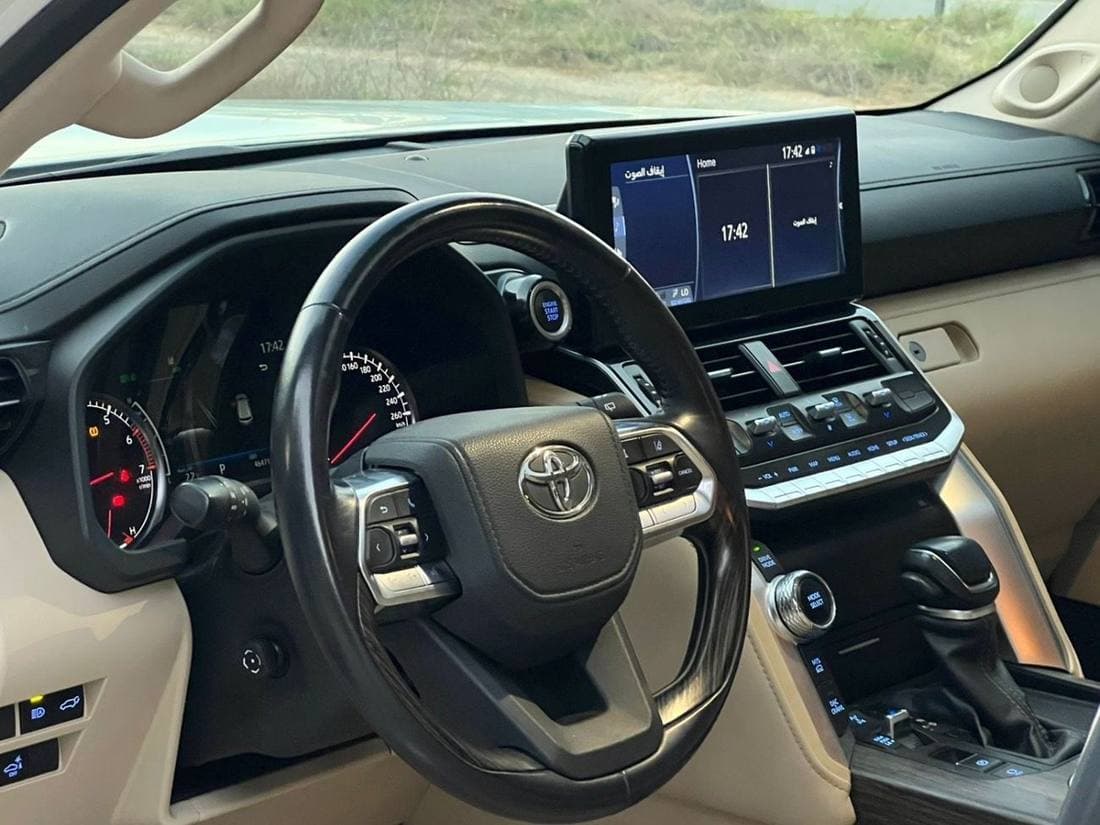2023 Toyota Land Cruiser VXR thumbnail 7