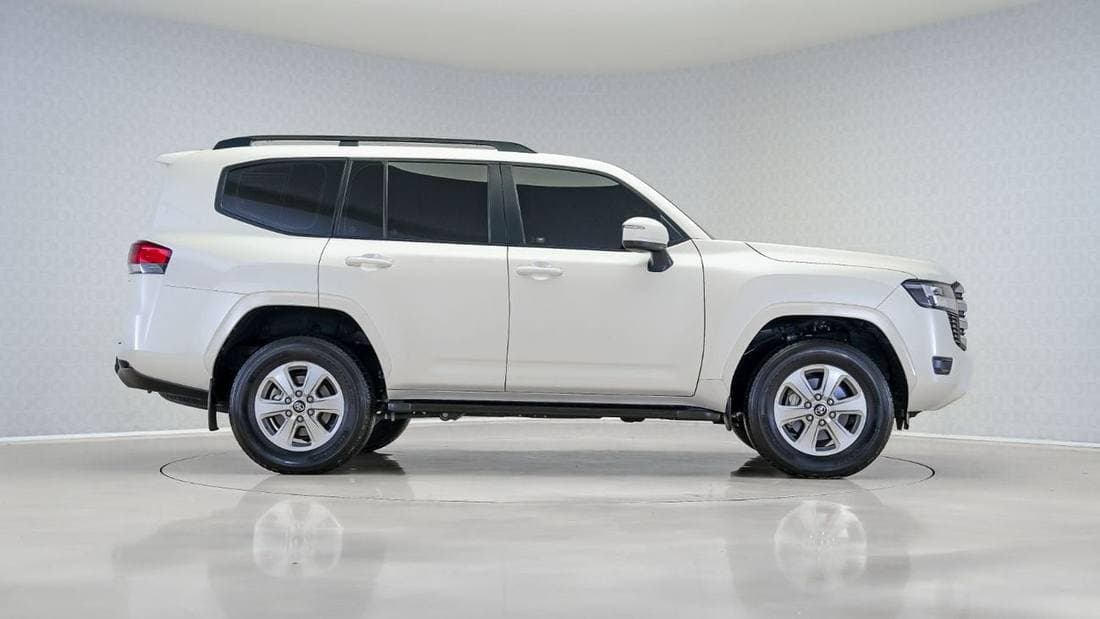 2025 Toyota Land Cruiser EXR thumbnail 3