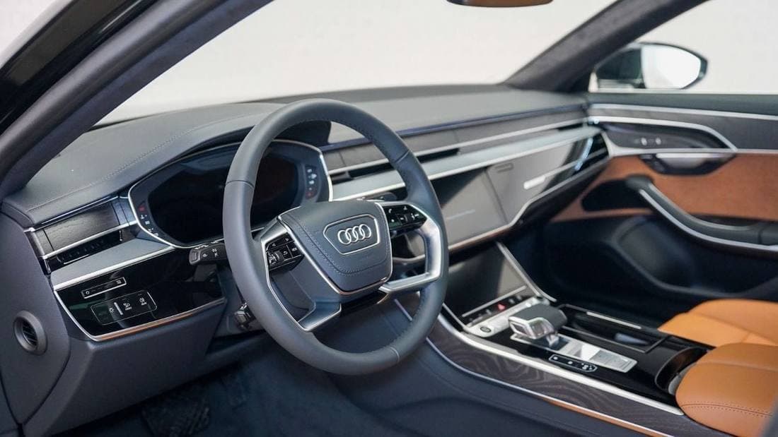 2026 Audi A8 55 TFSI thumbnail 4