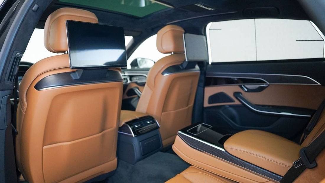 2026 Audi A8 55 TFSI thumbnail 5