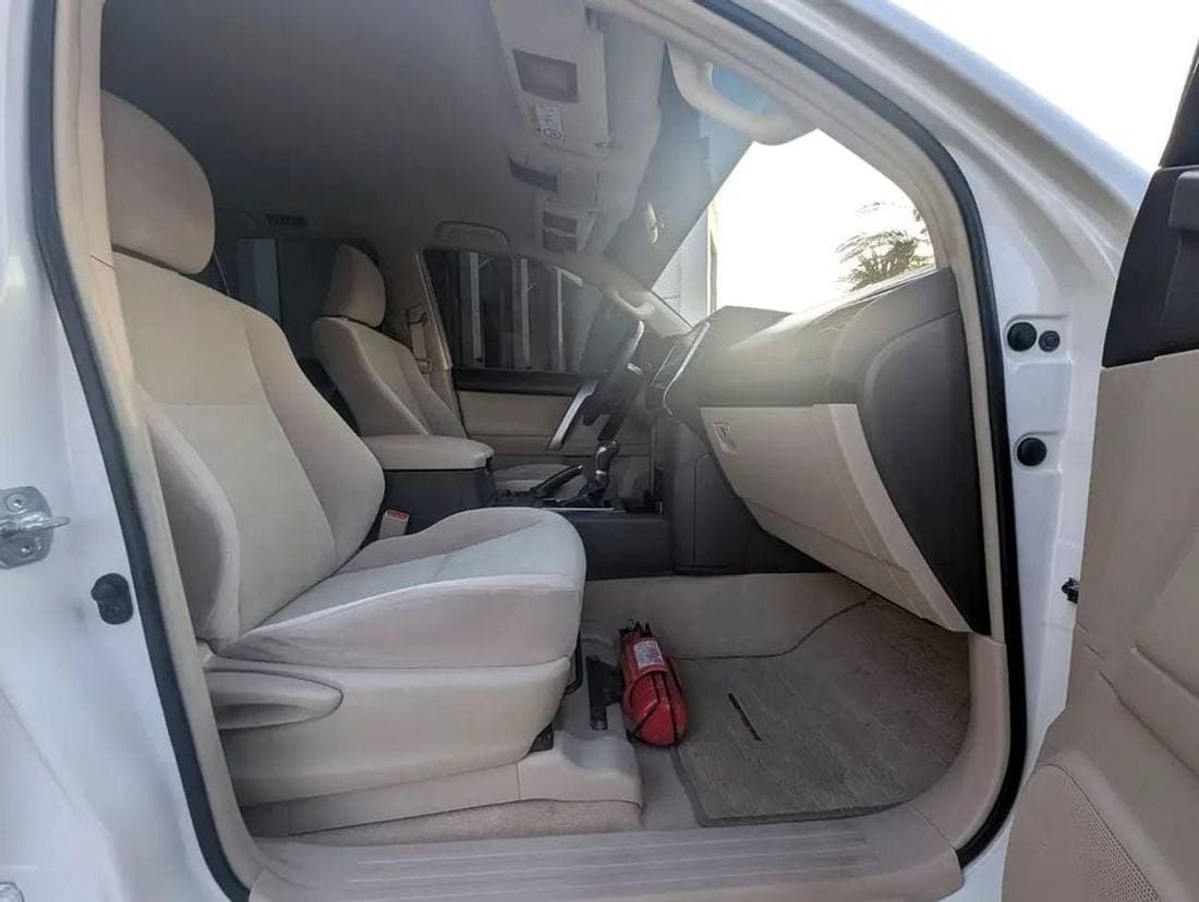 2021 Toyota Land Cruiser EXR thumbnail 6