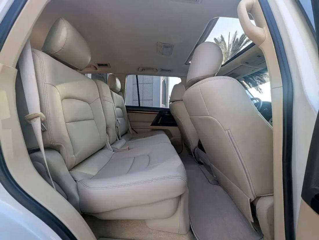 2020 Toyota Land Cruiser GXR thumbnail 7