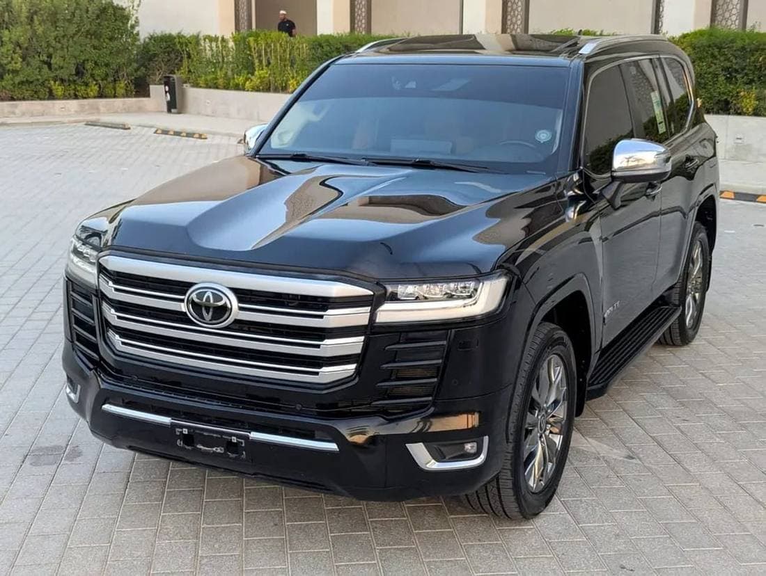 2023 Toyota Land Cruiser VXR thumbnail 2