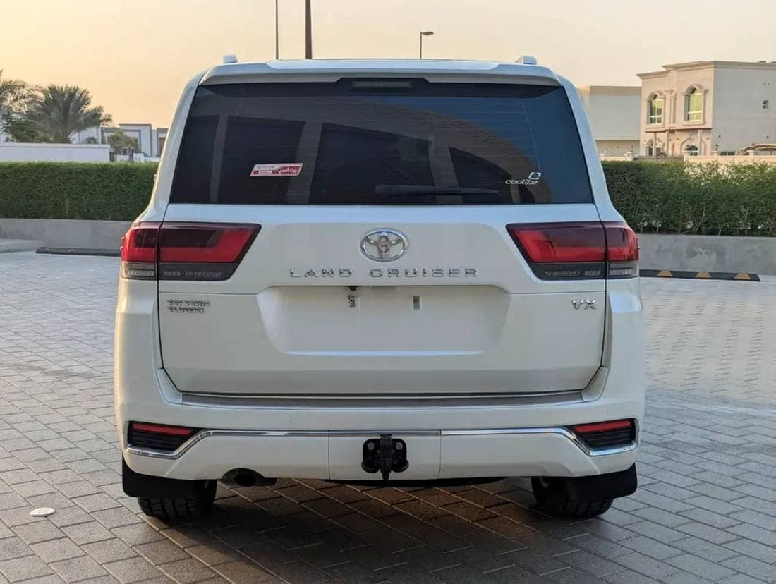 2022 Toyota Land Cruiser VX thumbnail 7