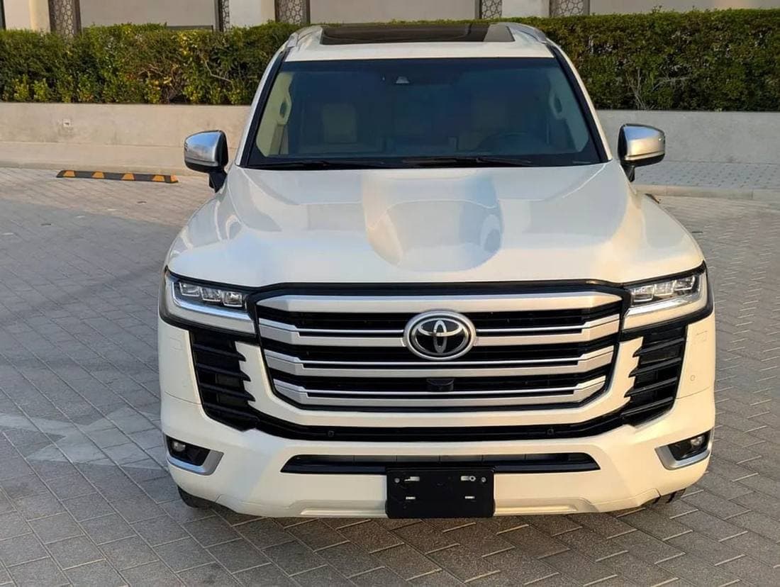 2022 Toyota Land Cruiser VX thumbnail 2