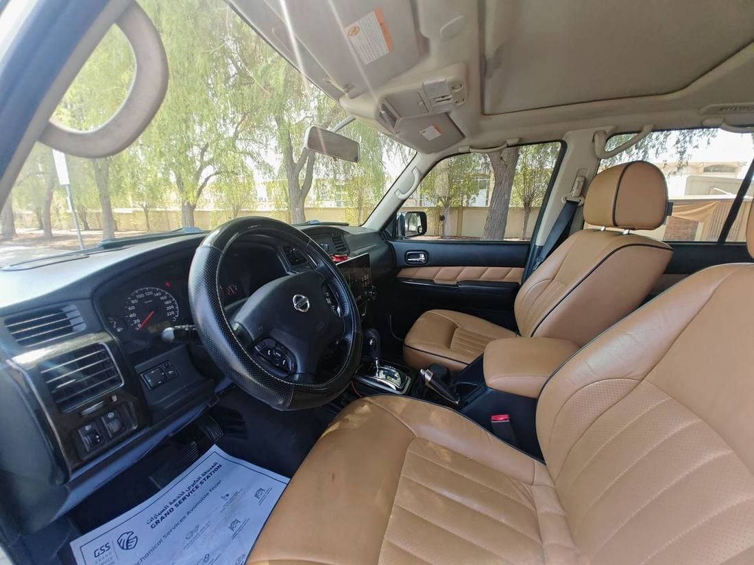 2017 Nissan Patrol SUPER SAFARI T1 thumbnail 3