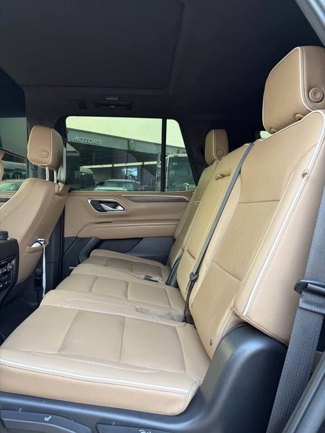 2022 Chevrolet Tahoe PREMIER thumbnail 8