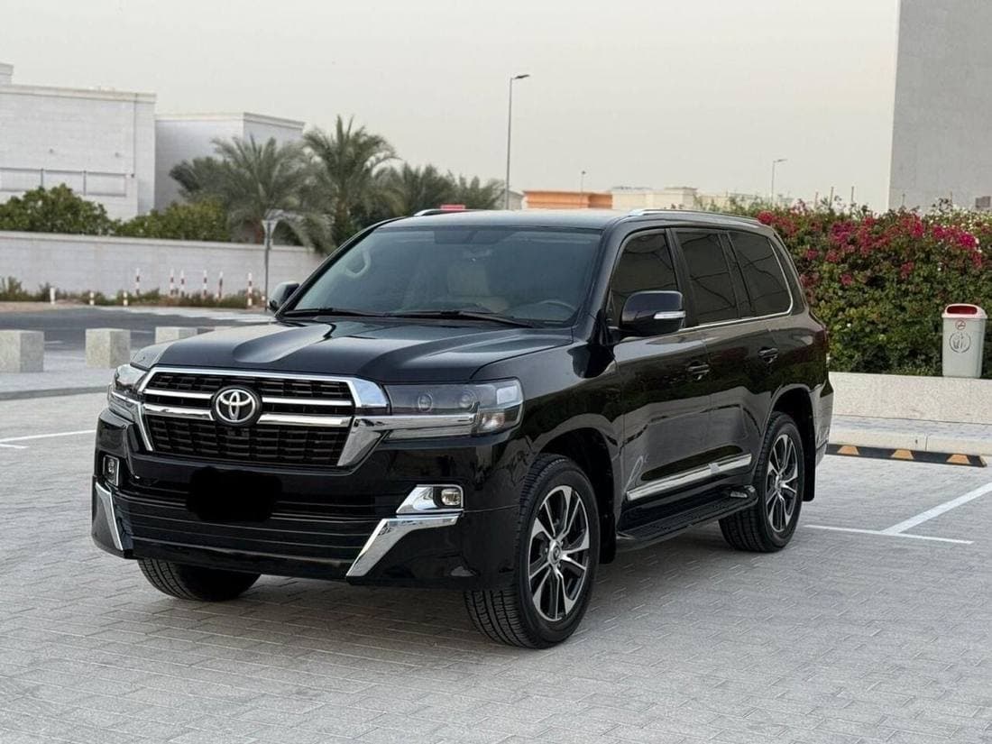2021 Toyota Land Cruiser GXR thumbnail 3