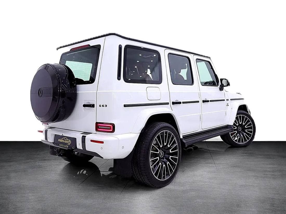 2025 Mercedes Benz G63 AMG thumbnail 4