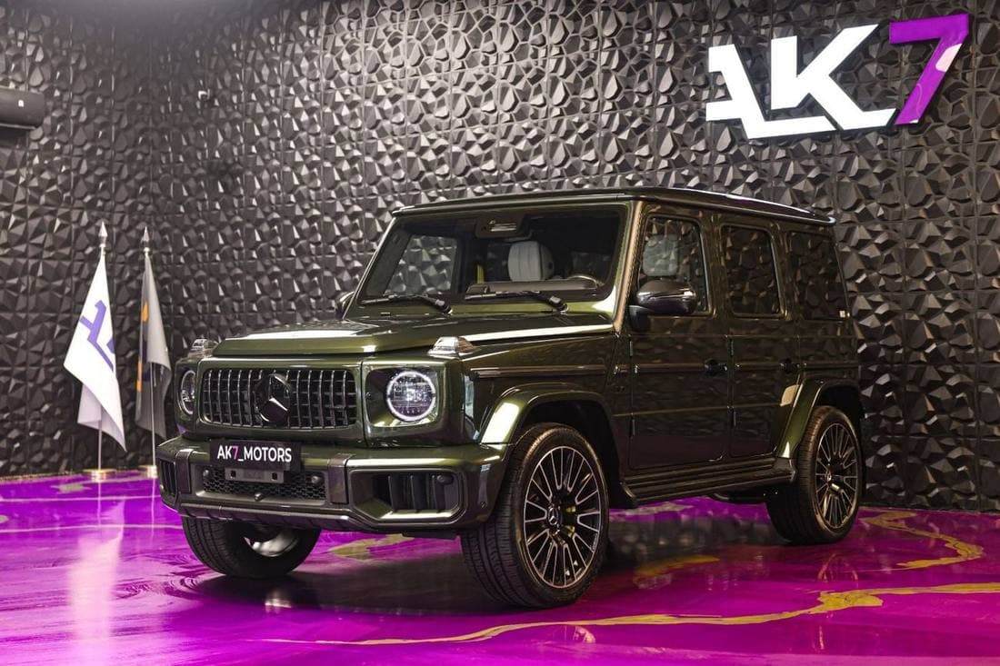 2025 Mercedes Benz G63 AMG STANDARD thumbnail 3