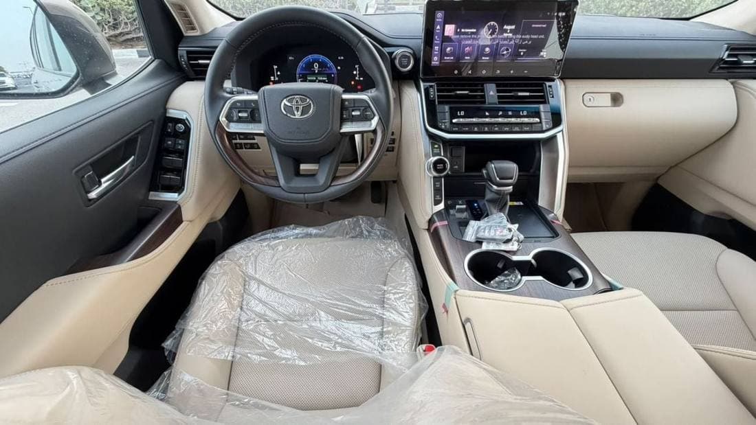 2026 Toyota Land Cruiser GXR thumbnail 4