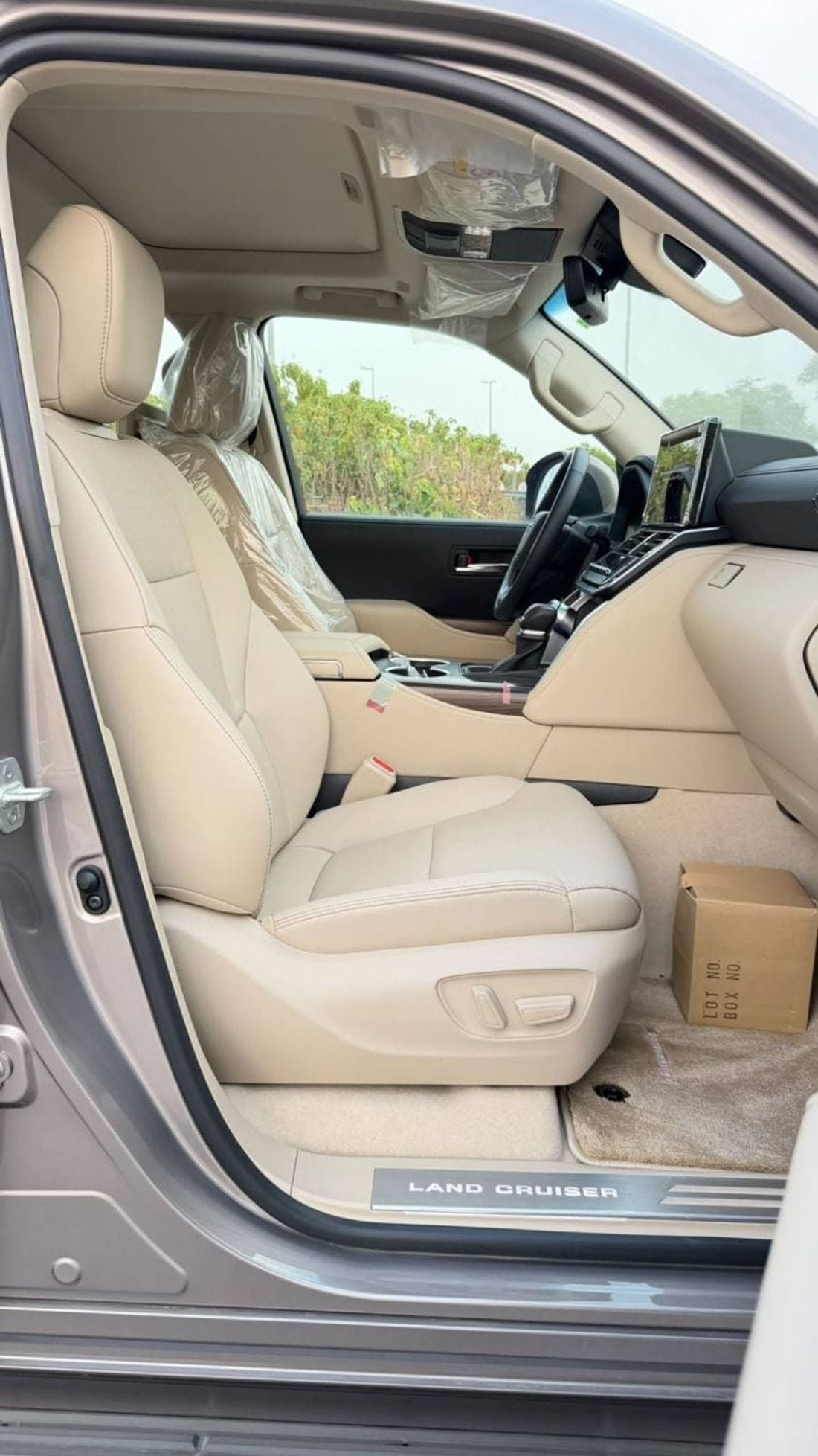 2026 Toyota Land Cruiser GXR thumbnail 7