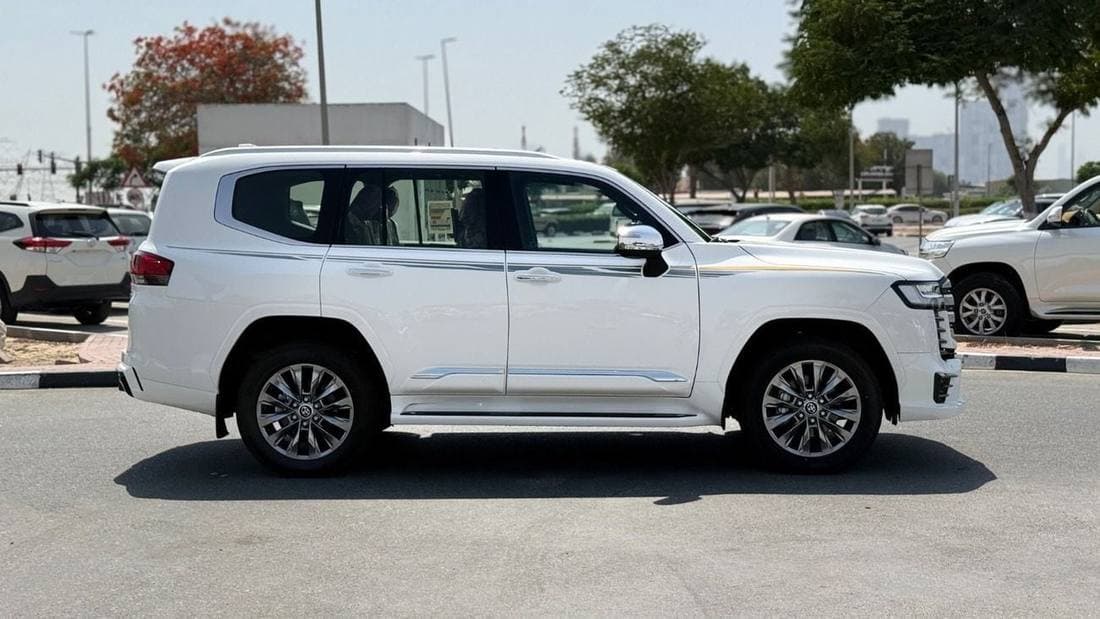 2026 Toyota Land Cruiser VXR thumbnail 4