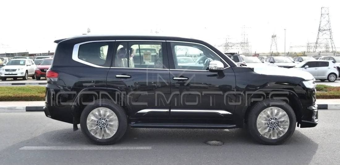 2026 Toyota Land Cruiser VXR thumbnail 4