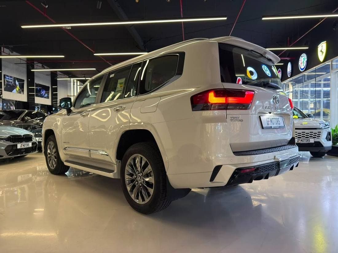 2026 Toyota Land Cruiser VXR thumbnail 7