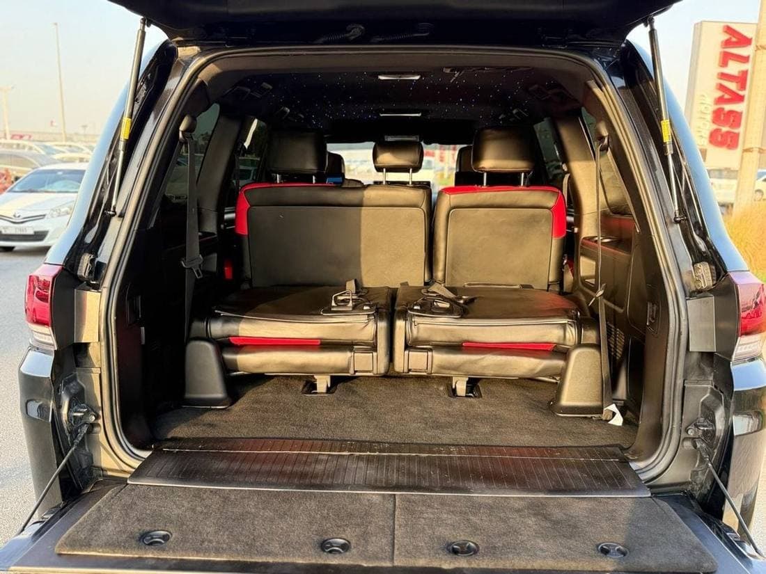 2016 Toyota Land Cruiser VXR thumbnail 7