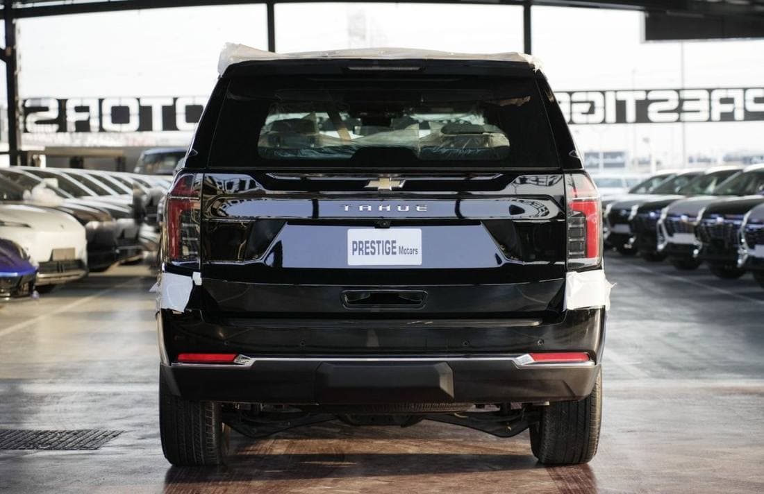 2026 Chevrolet Tahoe LS 5.3L V8 thumbnail 4