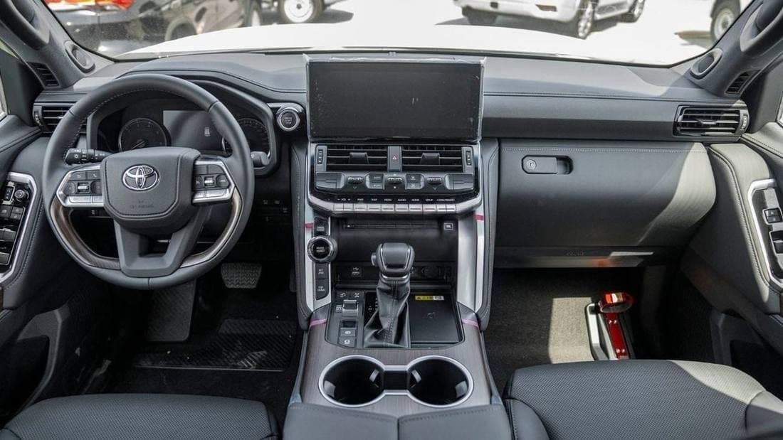 2025 Toyota Land Cruiser VX thumbnail 7