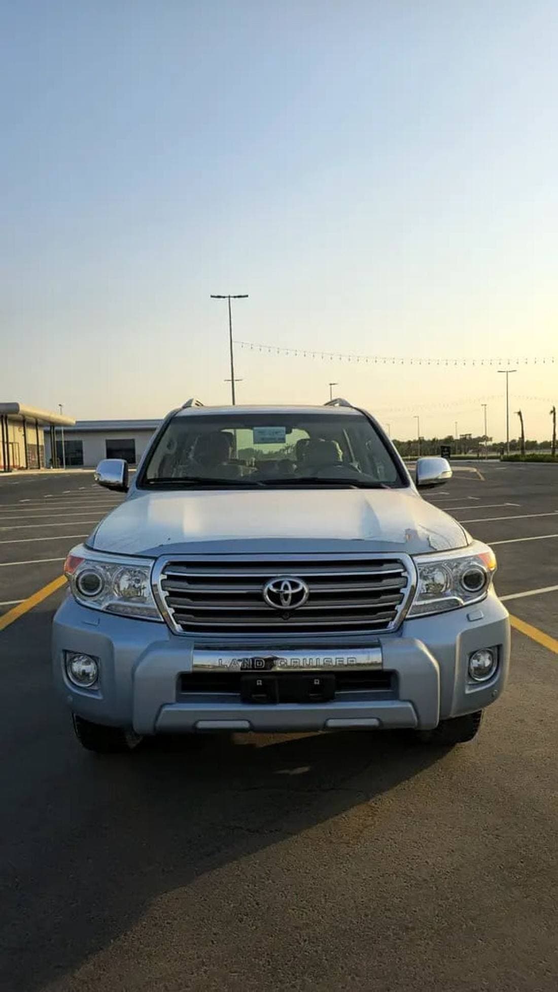 2014 Toyota Land Cruiser VXR thumbnail 4