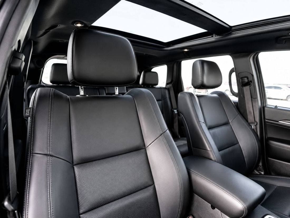 2021 Jeep Grand Cherokee LIMITED thumbnail 8