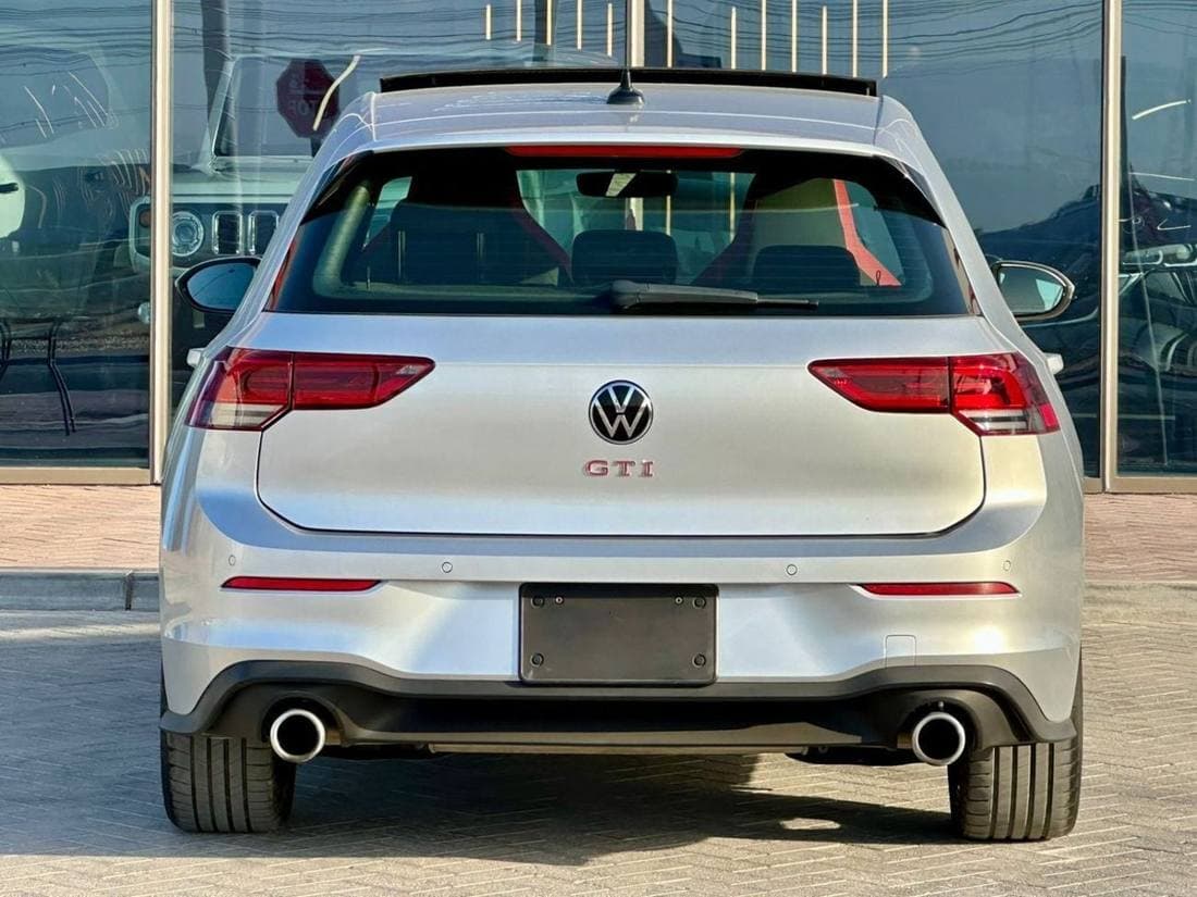 2024 Volkswagen Golf GTI thumbnail 6