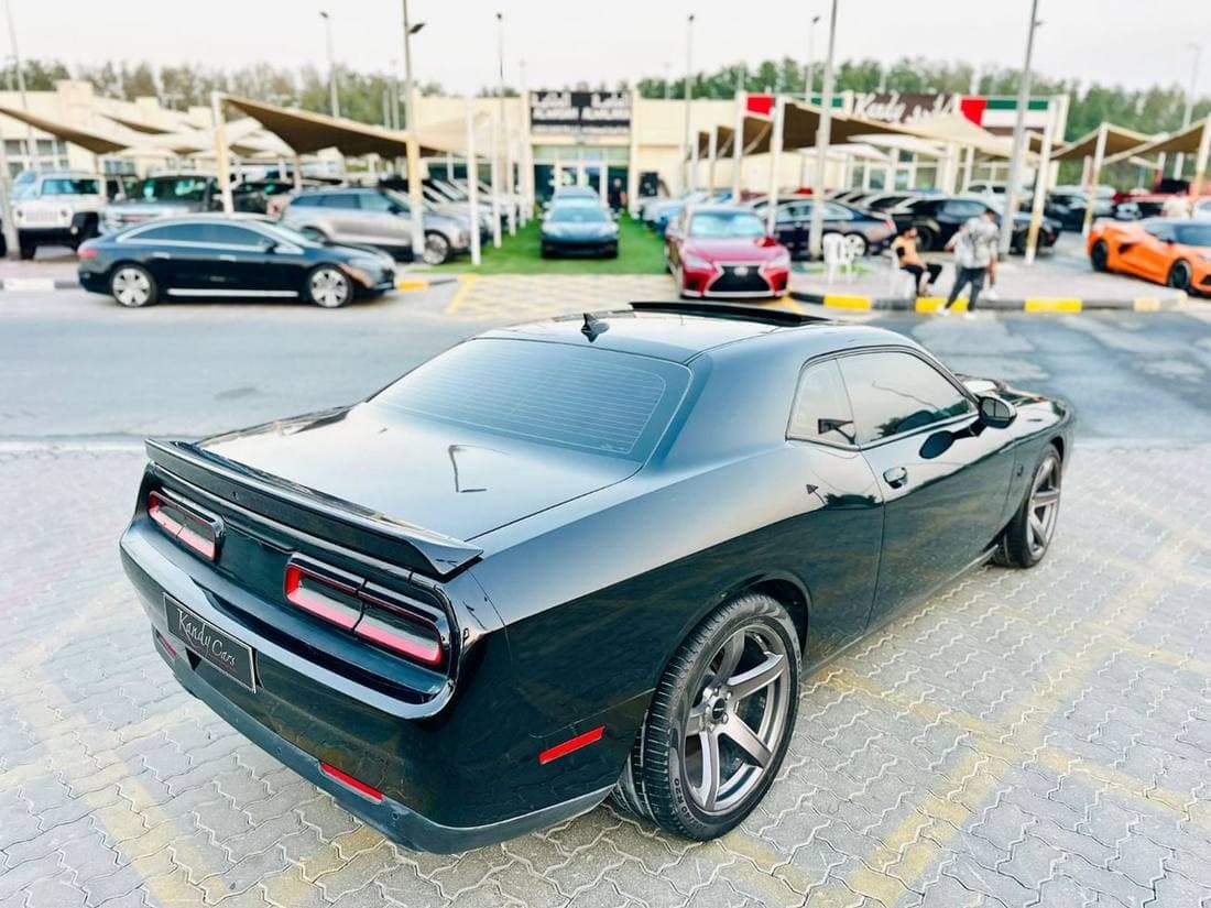 2022 Dodge Challenger thumbnail 5