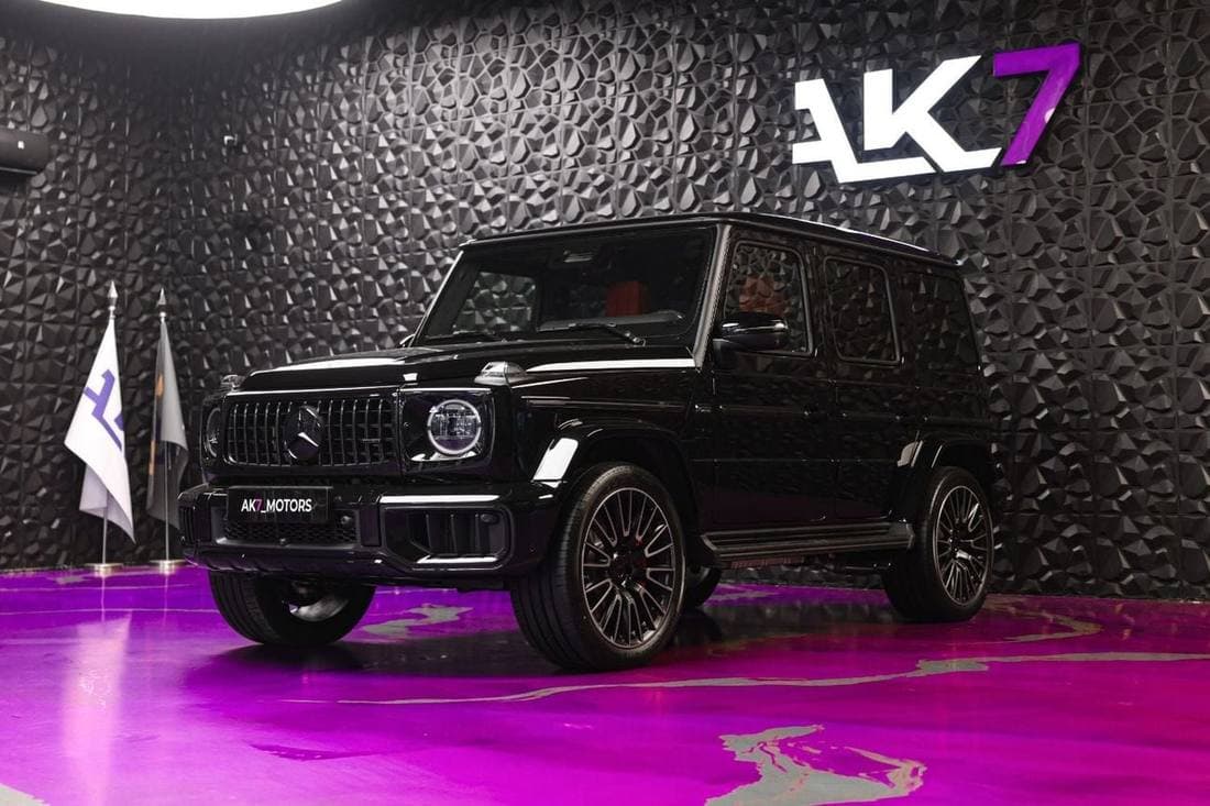 2027 Mercedes Benz G63 AMG STANDARD thumbnail 3