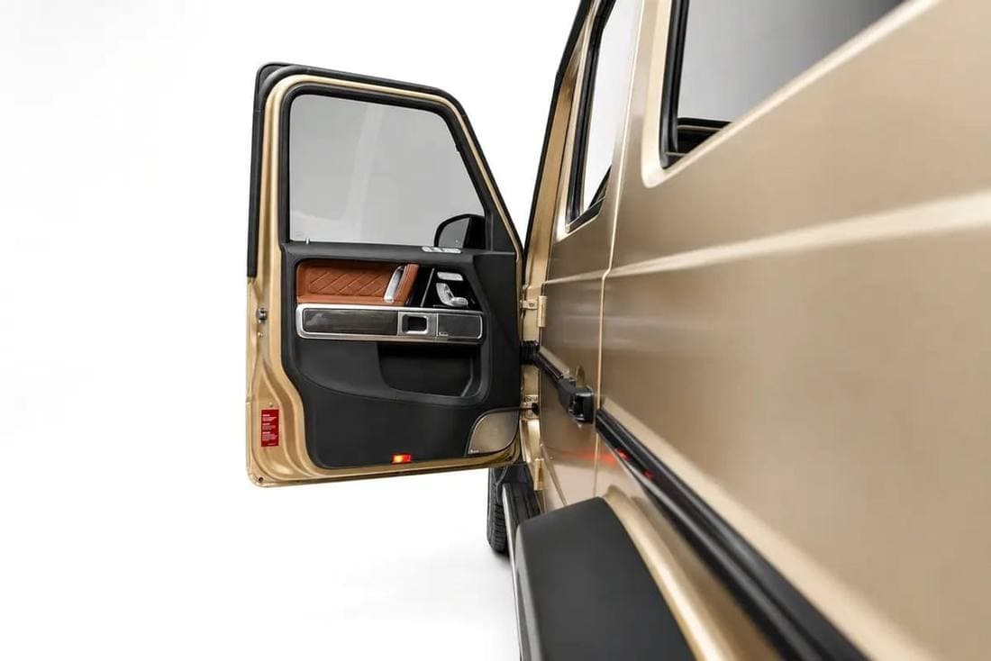 2024 Mercedes Benz G63 AMG STANDARD thumbnail 7