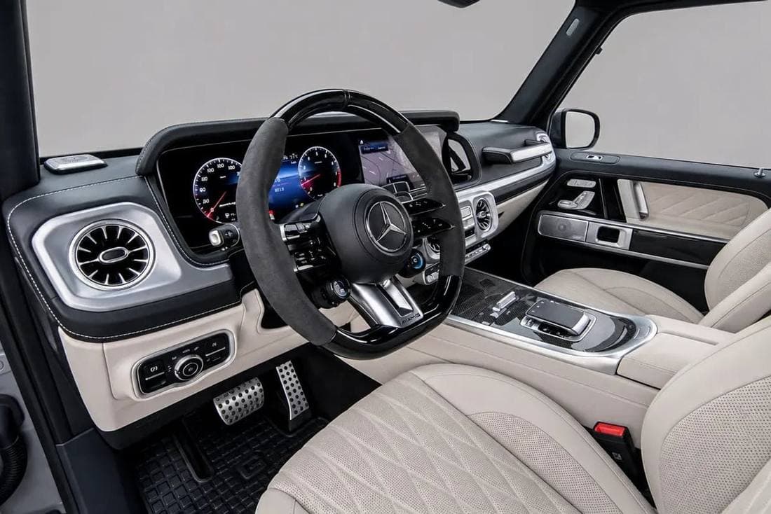 2025 Mercedes Benz G63 AMG thumbnail 6