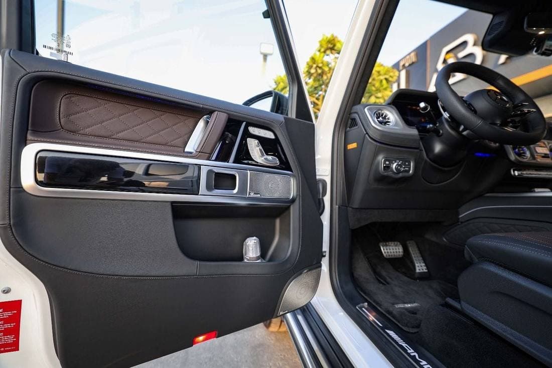 2026 Mercedes Benz G63 AMG STANDARD thumbnail 7