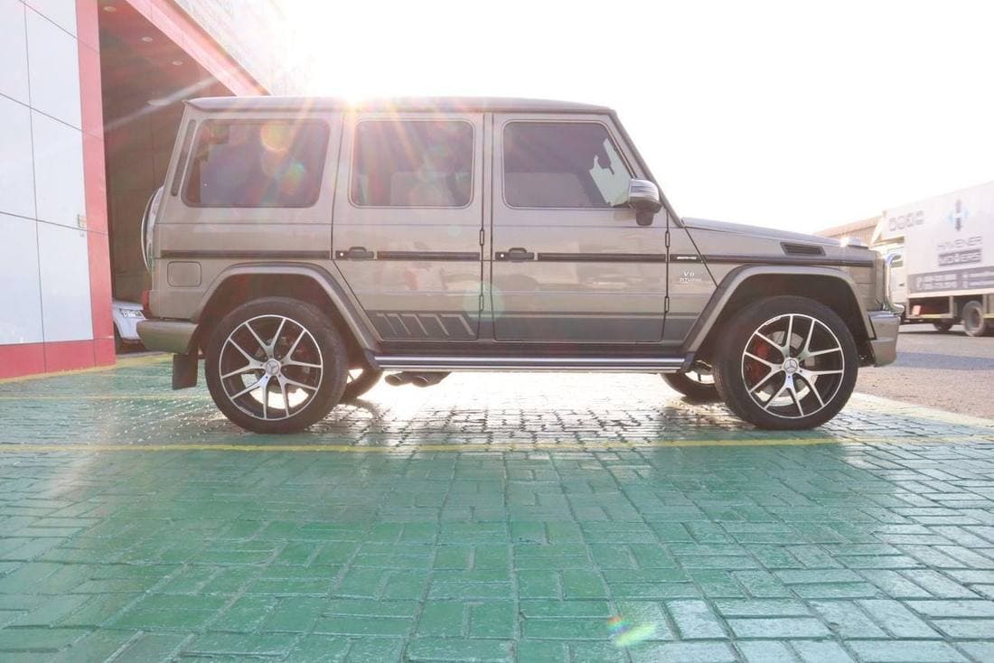 2016 Mercedes Benz G63 AMG STANDARD thumbnail 6