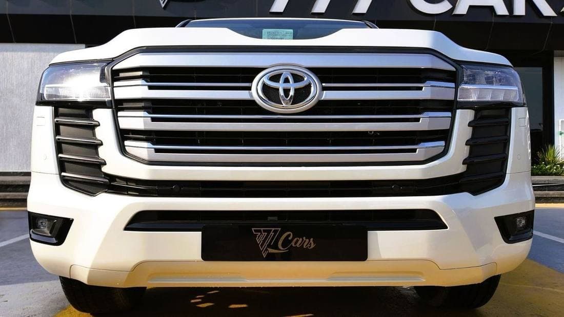 2026 Toyota Land Cruiser GXR thumbnail 3