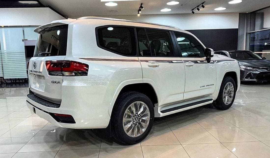2026 Toyota Land Cruiser GXR thumbnail 4