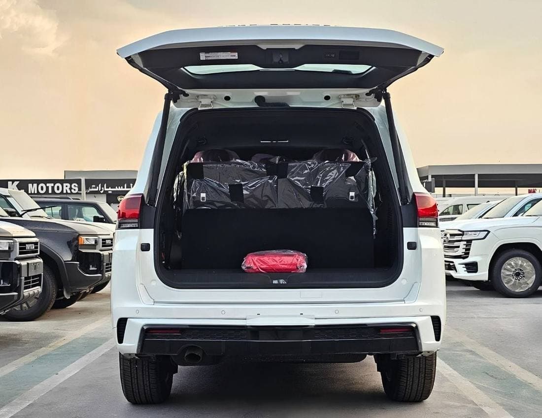 2026 Toyota Land Cruiser VXR thumbnail 7