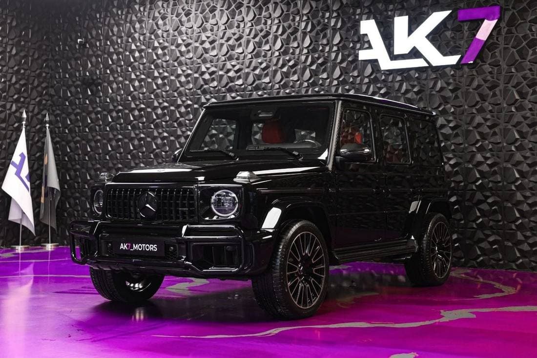 2025 Mercedes Benz G63 AMG STANDARD thumbnail 2