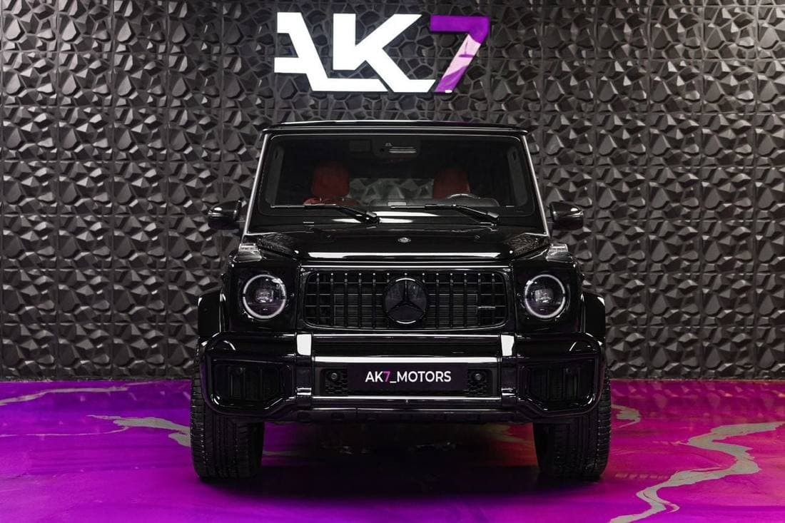 2025 Mercedes Benz G63 AMG STANDARD thumbnail 3
